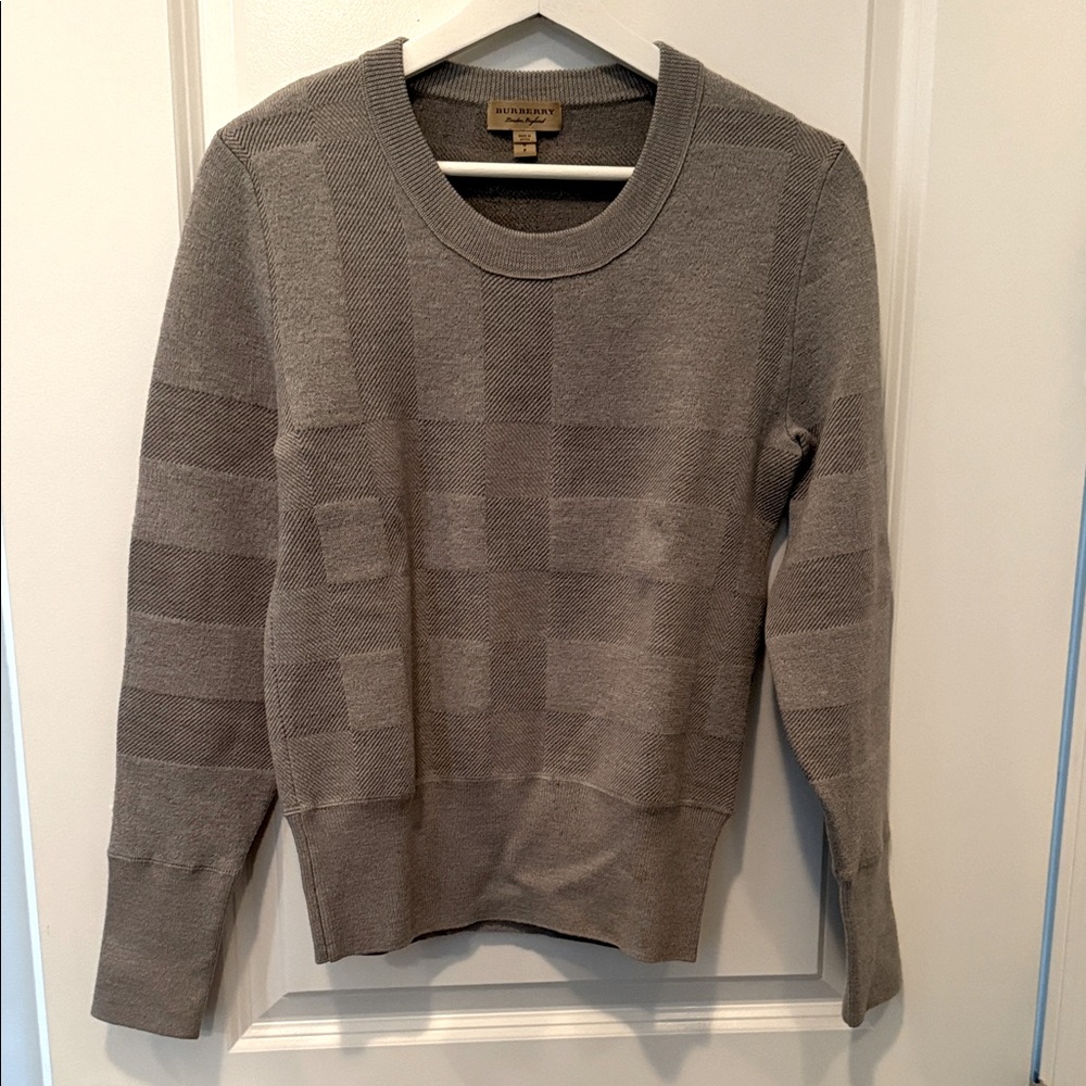 Authentic Women’s Burberry Sweater